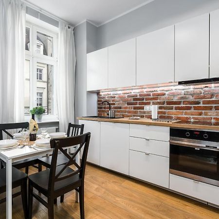 Old Town Apartment Garbary By Noclegi Renters Poznań Eksteriør billede