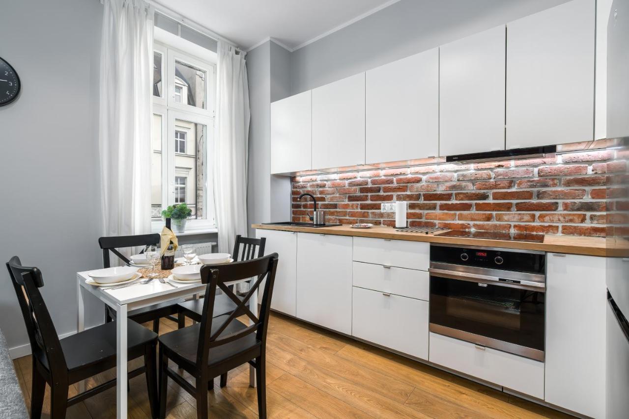 Old Town Apartment Garbary By Noclegi Renters Poznań Eksteriør billede